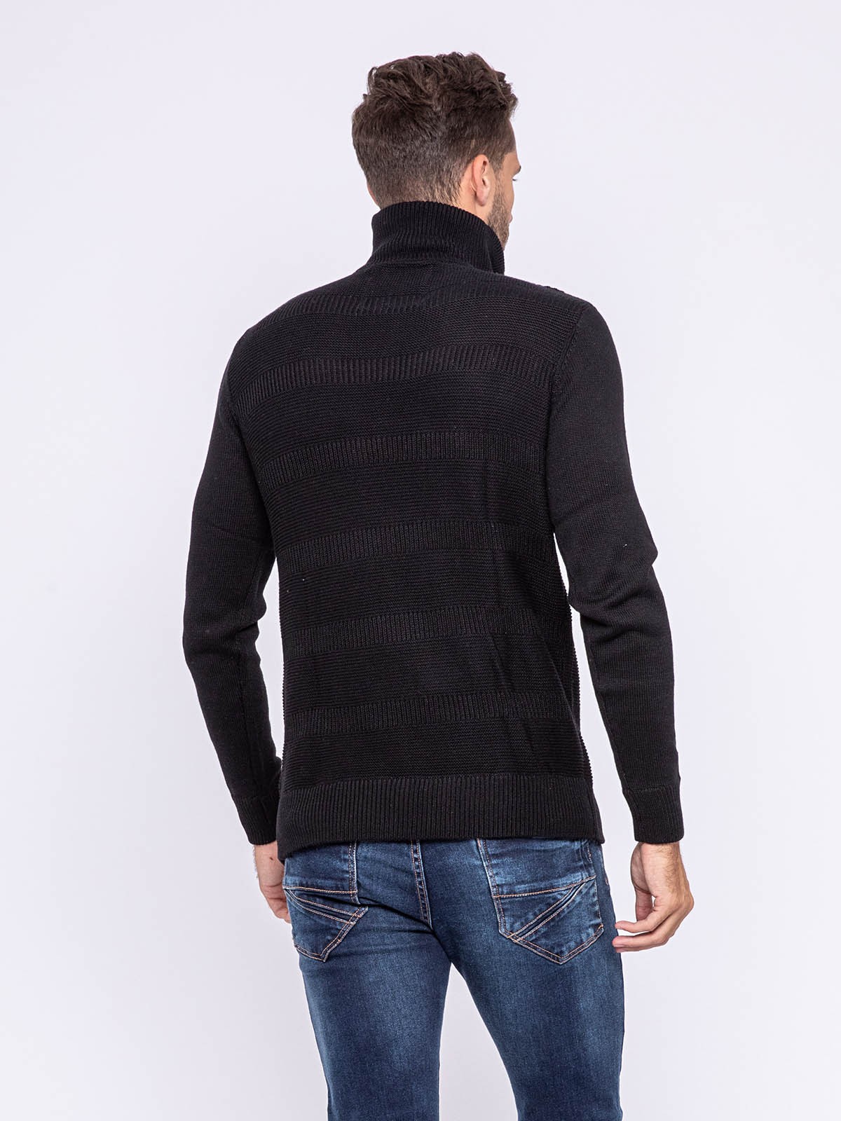 Pull col montant zippé LULU