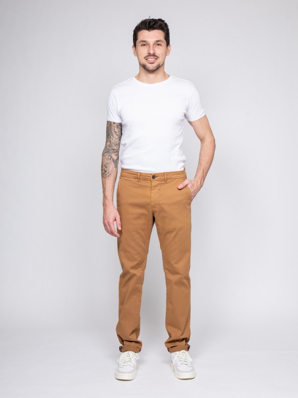 Pantalon chino coupe...