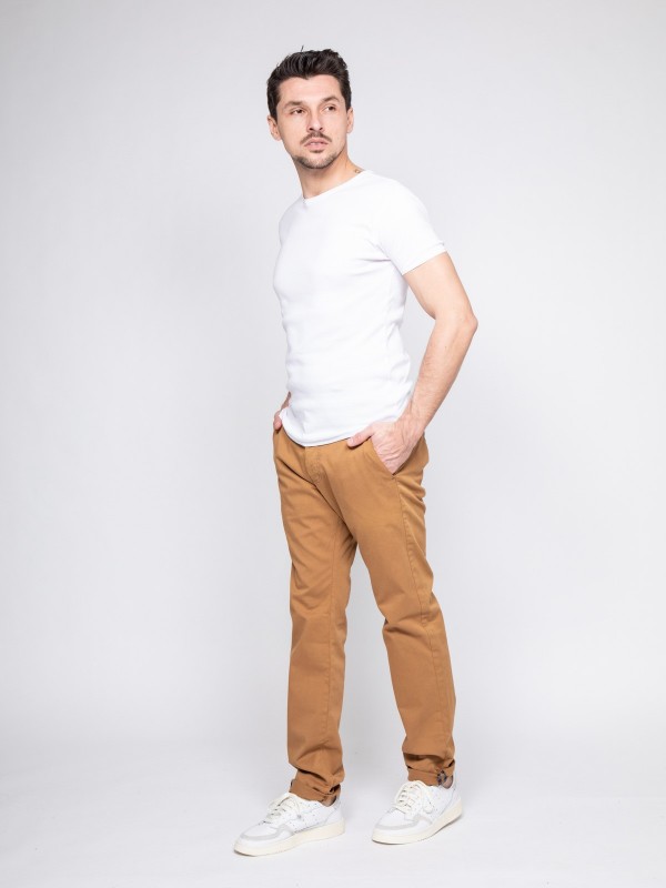 Pantalon chino coupe...