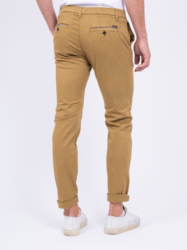 Pantalon chino coupe...