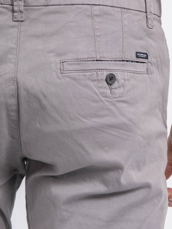 Pantalon chino coupe...