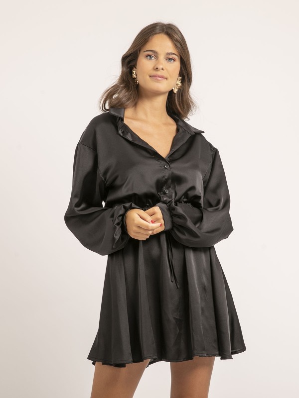 Robe chemise courte satin...