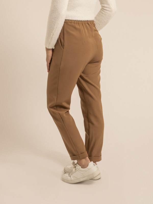 Pantalon coupe droite...